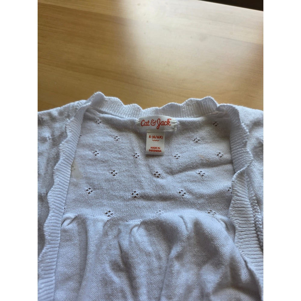 Cat & Jack Girls White Pointelle Knit Shrug Cardigan Short Sleeve Bolero S 6/6X - Picture 2 of 3